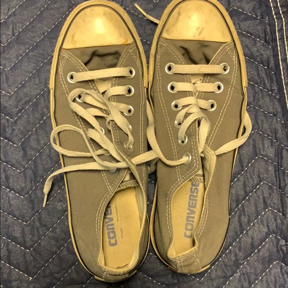 Gray converse size 7